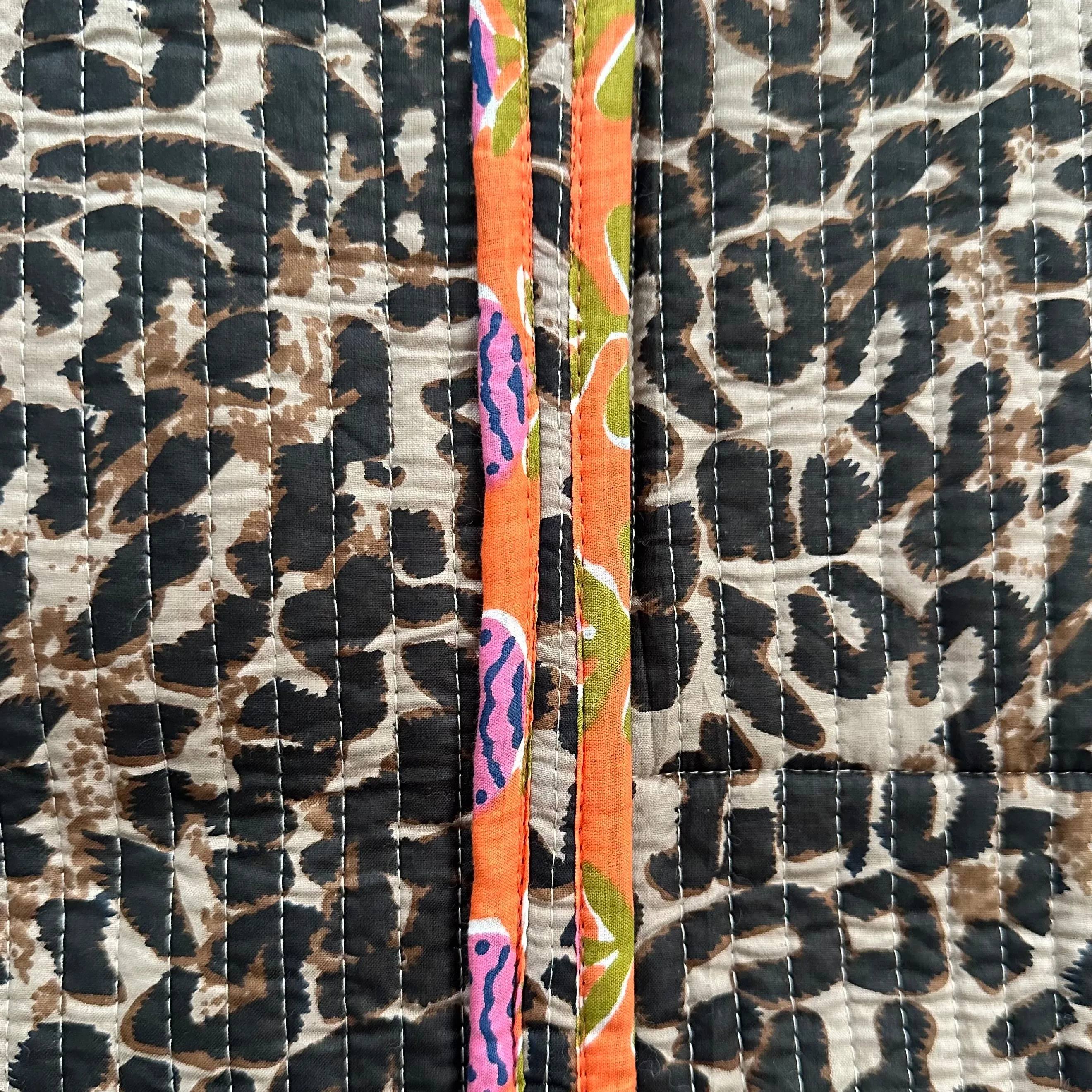 Bella Tote |  Tangy Leopard