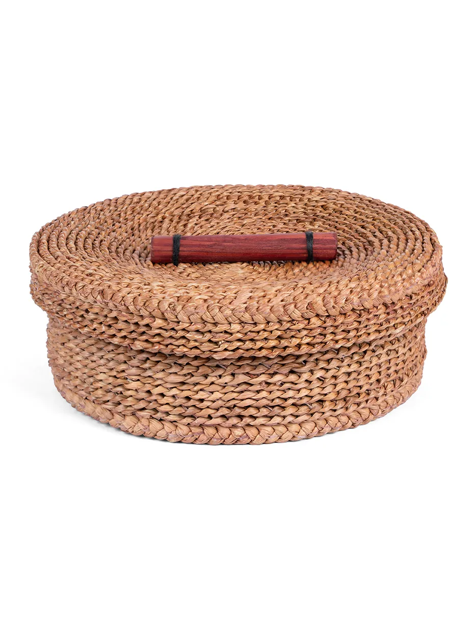 Hoglapata Round roti basket with wooden handle  Natural